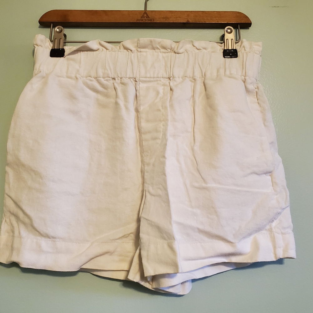 a new day High Waist Cream Shorts